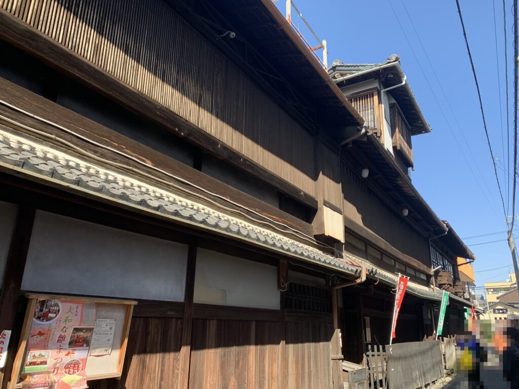 2020年洞泉寺遊郭の元妓楼。現存せず