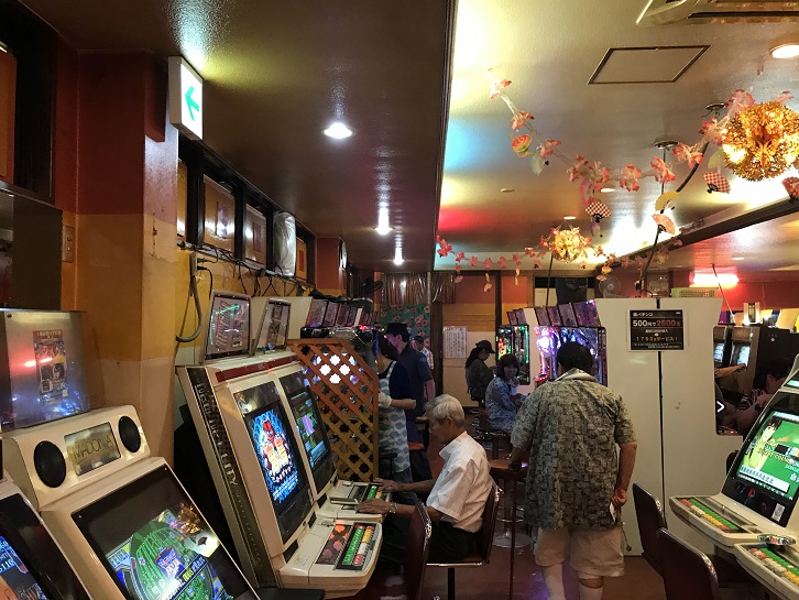 かすが娯楽場ー大阪新世界のレトロなゲームセンター