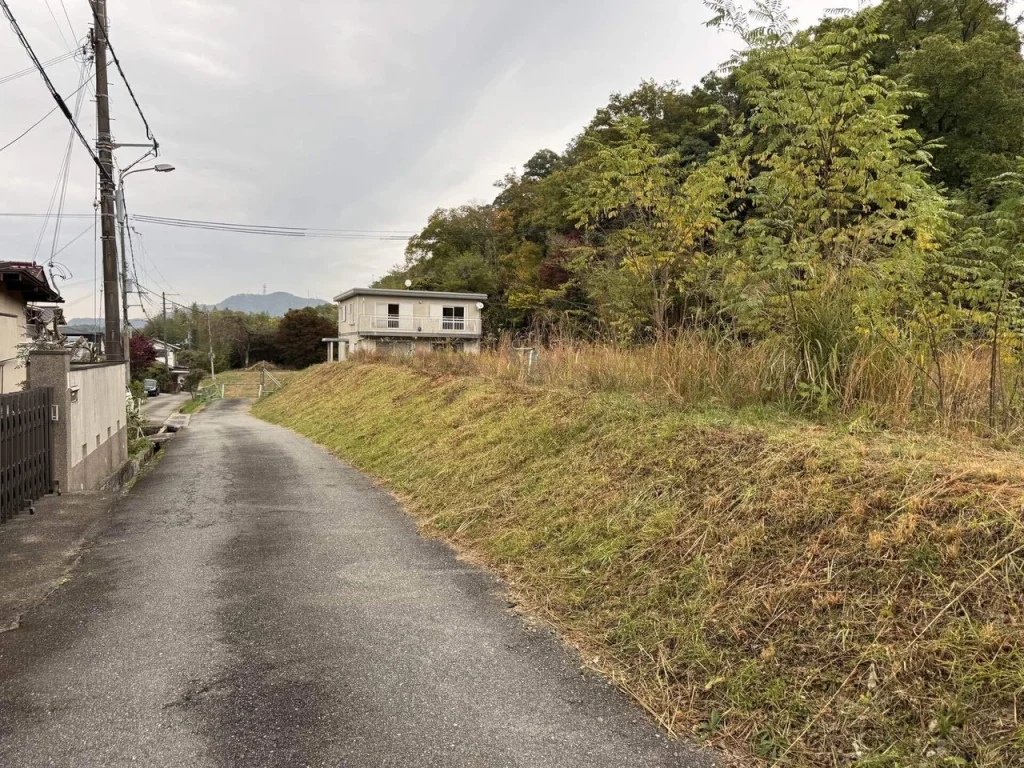 現在の国鉄有馬線有馬駅の跡