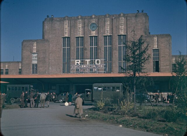 1940年代後半、三代目横浜駅とRTO
