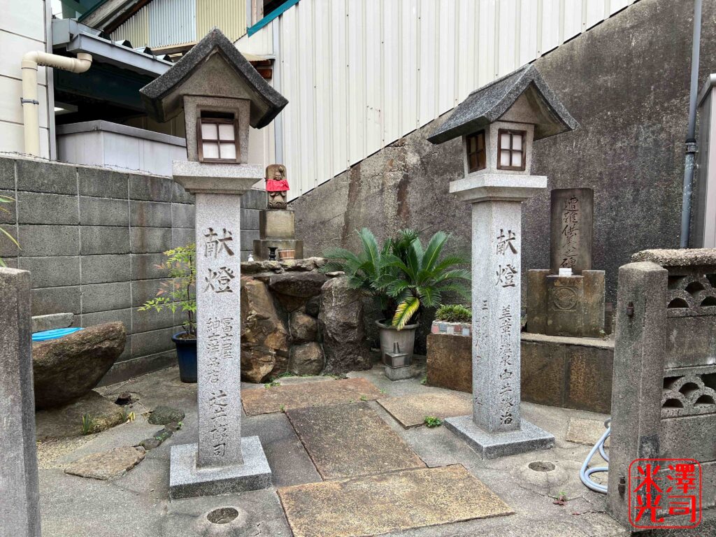 美章園駅の遭難供養之碑