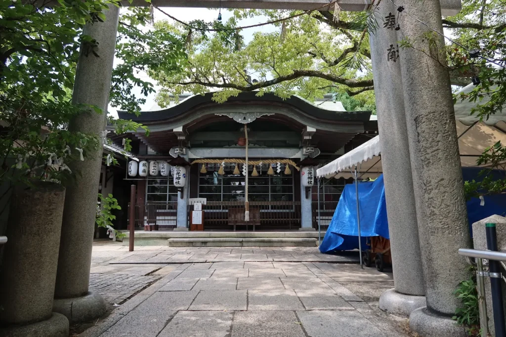 大阪市天王寺区玉造本町、三光神社本殿