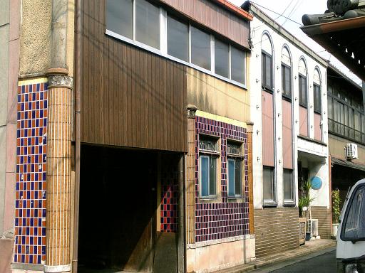 中書島遊郭にあったカフェー建築