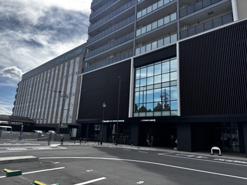 八日市のホテルルートイン。延命新地遊郭の入口に建った