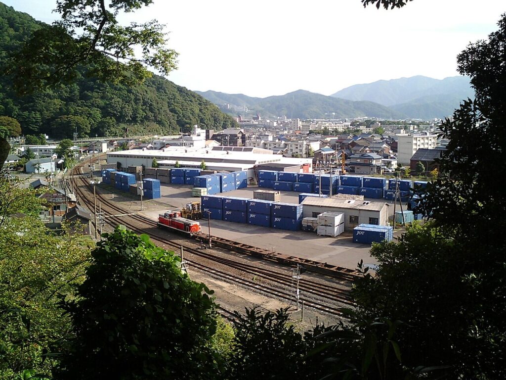 営業していた時の敦賀港駅