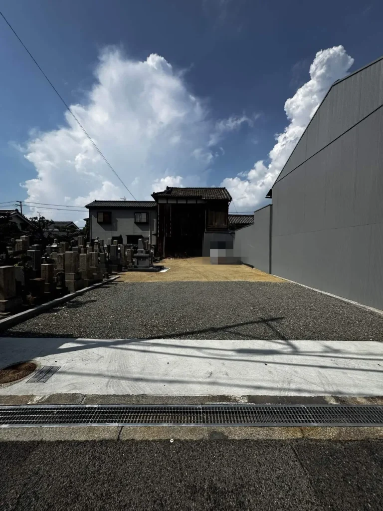 大和郡山市の遊里、洞泉寺遊郭にあった山中楼跡。2025年撮影