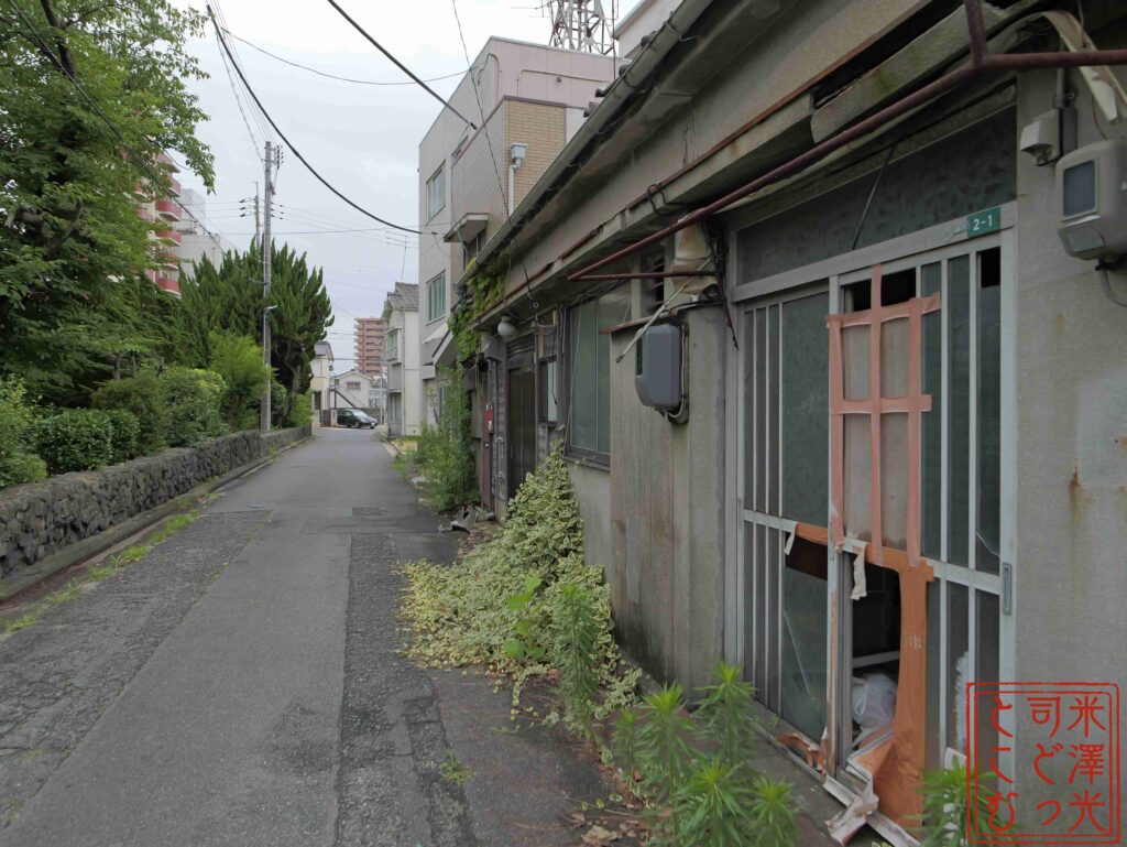 宇部遊郭・赤線の近くの楽天地商店街